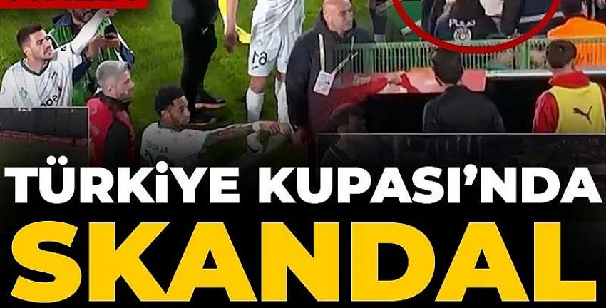 Sahalarımızda görmek istemediğimiz çok çirkin olay: Bu yüzden maç durdu